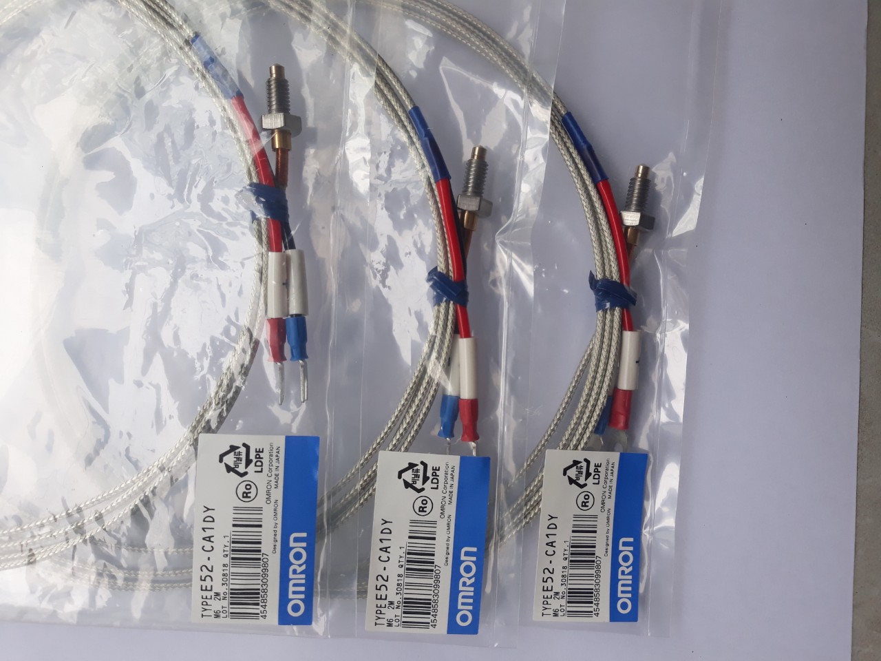Cảm biến nhiệt E52-CA1DY