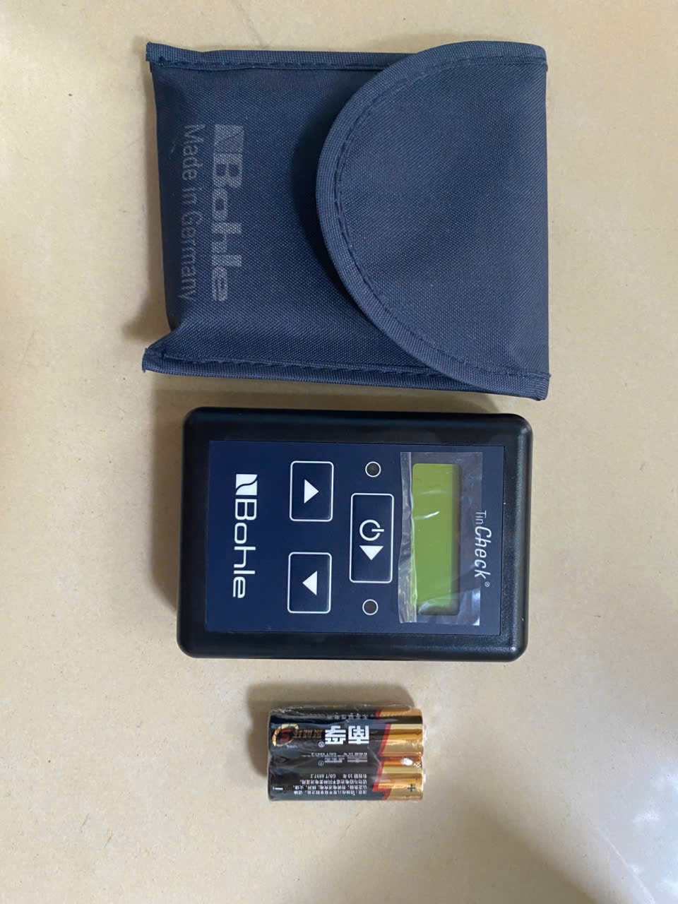 Máy kiểm tra bề mặt kính B05164615