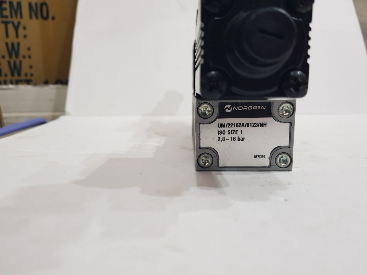 VAN UM 22162A 6123 NH