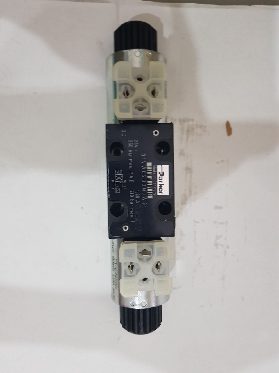 VAN D1VW020DNJW91